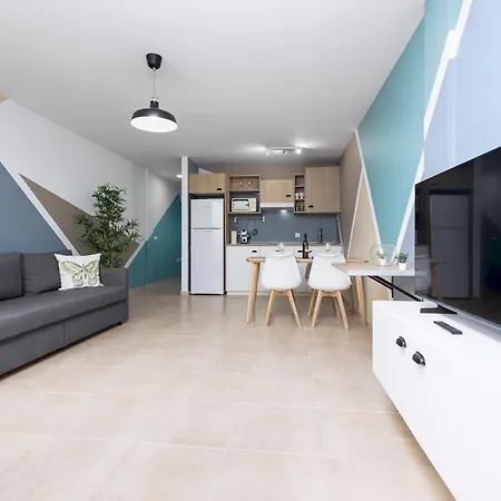 公寓 Home2book Seafront Escape & Terrace, El *