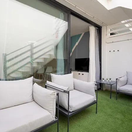 Home2book Seafront Escape & Terrace, El Apartamento