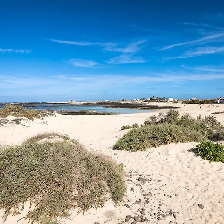 Home2book Seafront Escape & Terrace, El Apartamento